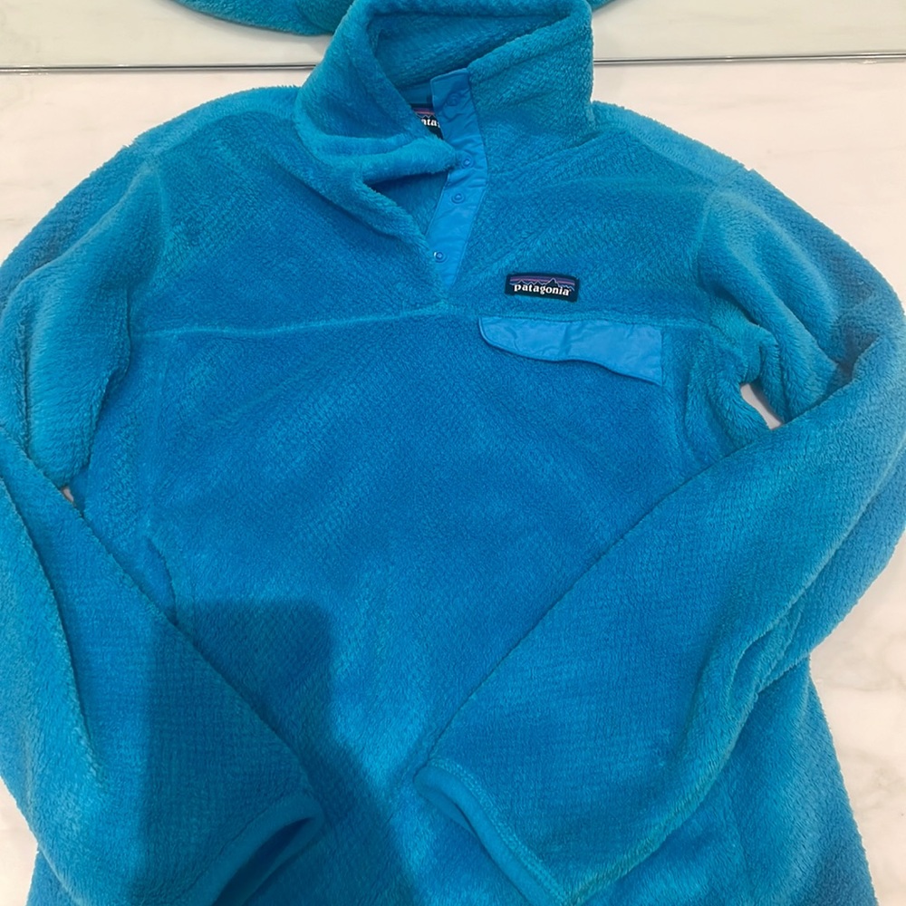 Patagonia womens bright blue fleece